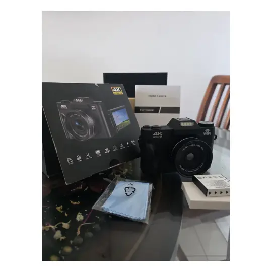 Open Box 4K UHD Digital Vlogging Camera with 180° Flip Screen